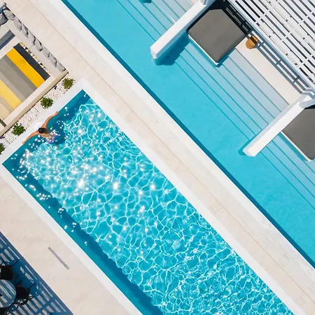 Quartano By Heliessa, Adults Only 3*